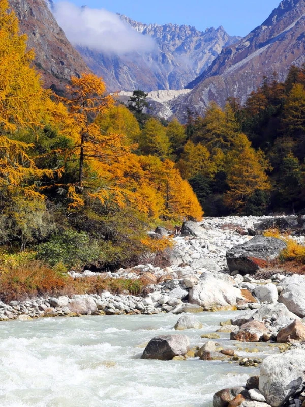 Kanchenjunga Region Trek