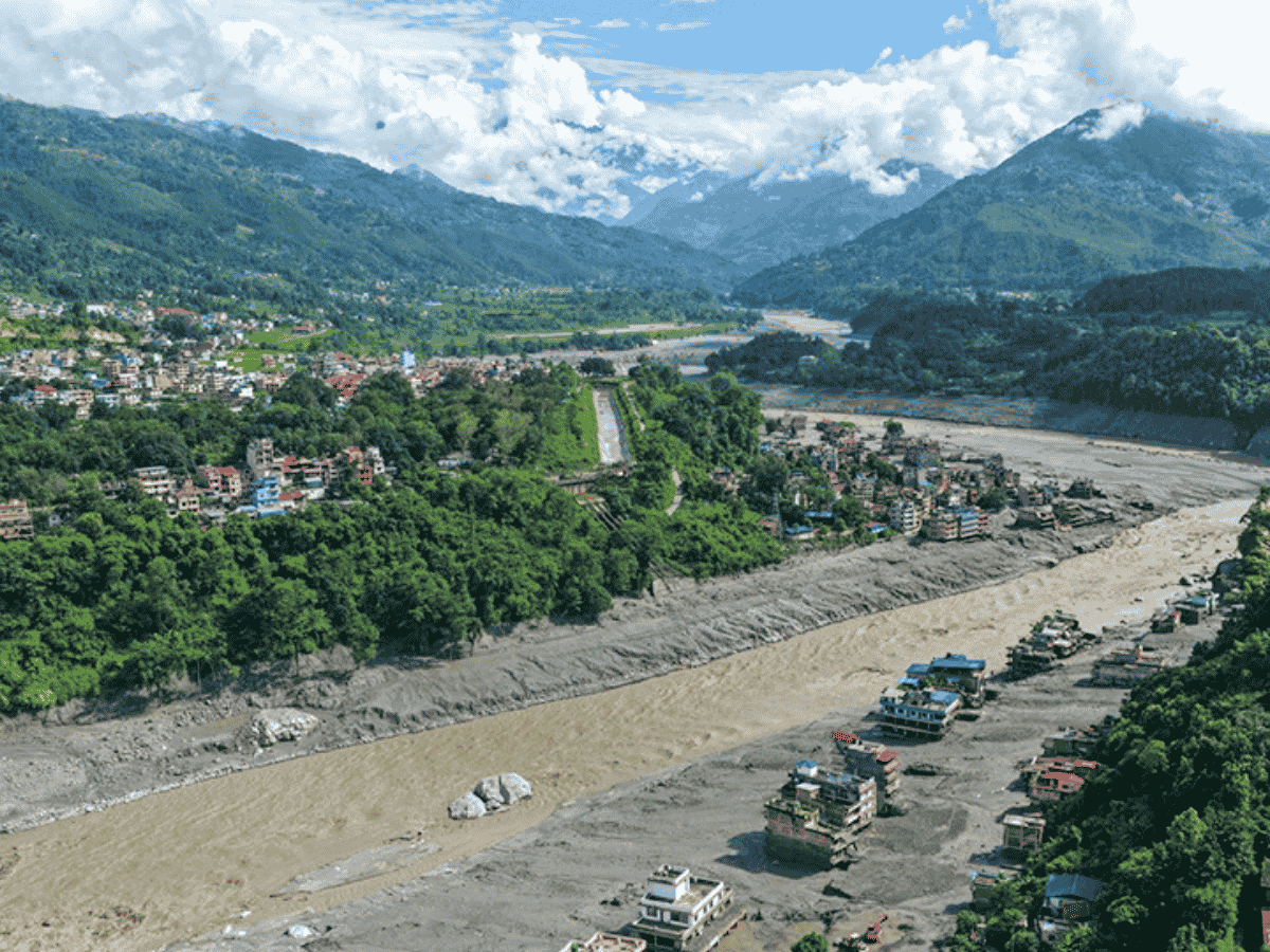 What Damaged during flood at Raswua ?