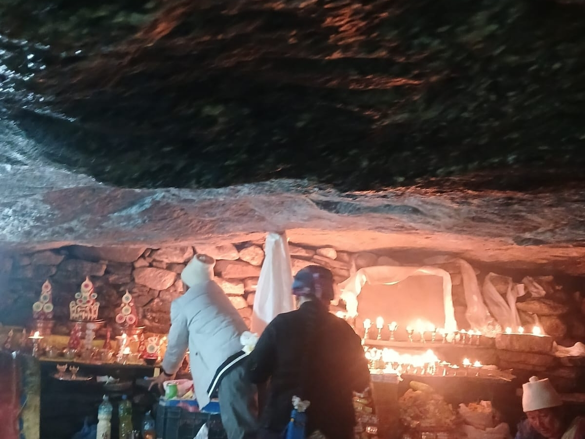 Guru Padmasambhaba Cave