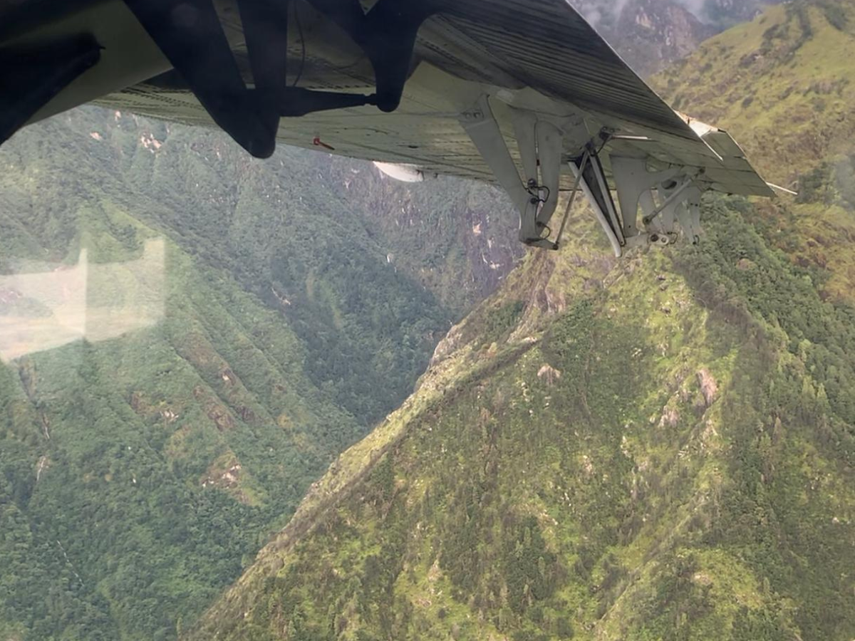 EBC with chola pass trekking 