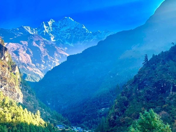 Everest Trekking With Heli Back Mountfacenepal