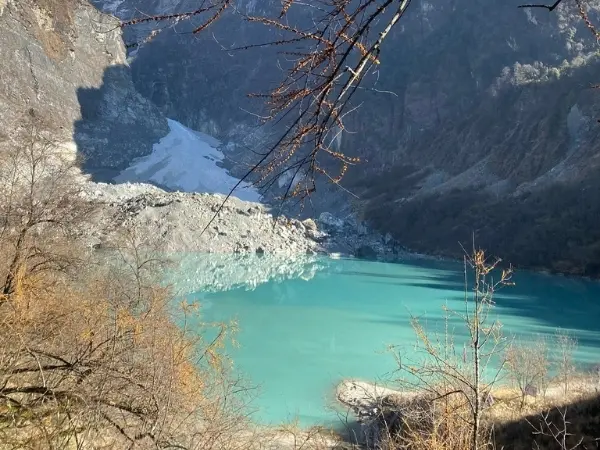 Sikles Kapuhe Lake Trekking